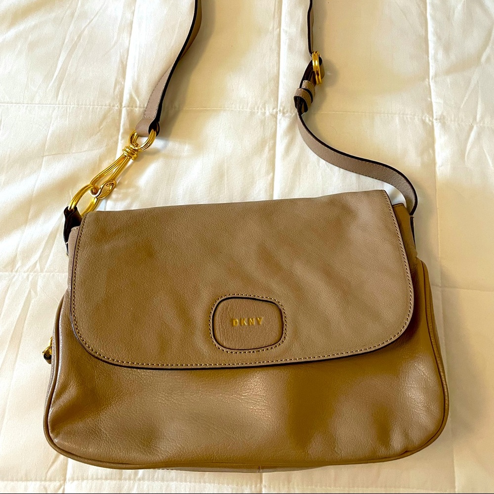 Crossbody bag